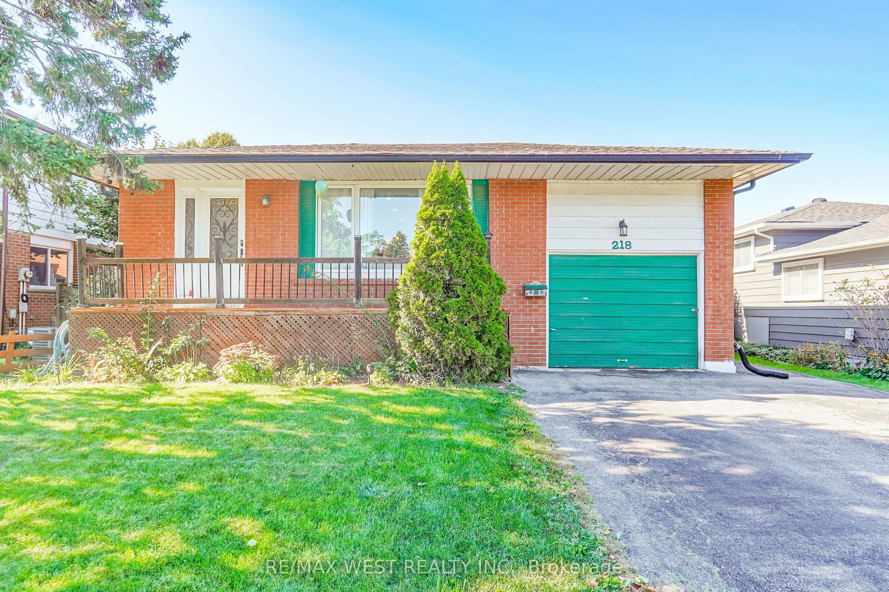 218 Quetico Avenue, Oshawa, ON, L1J 1G1