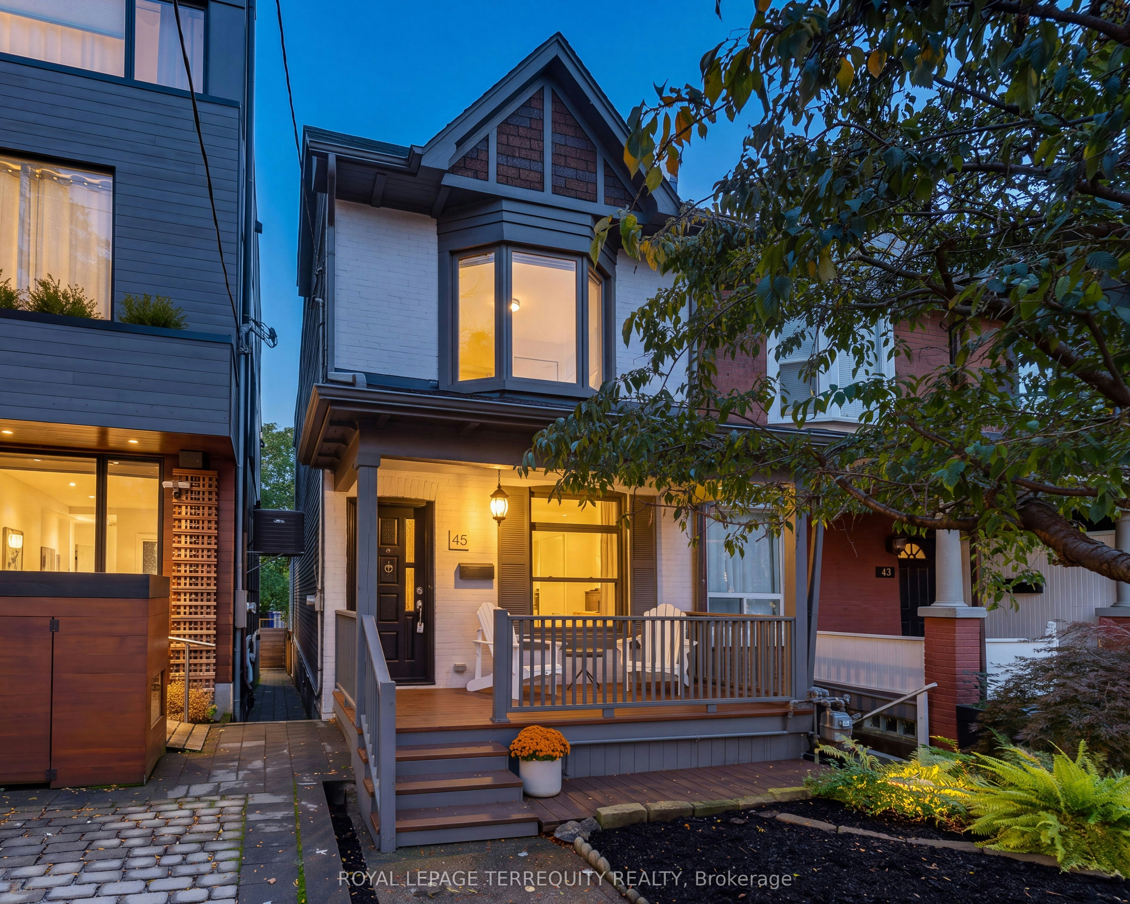 45 Dingwall Avenue, Toronto, ON, M4J 1C4