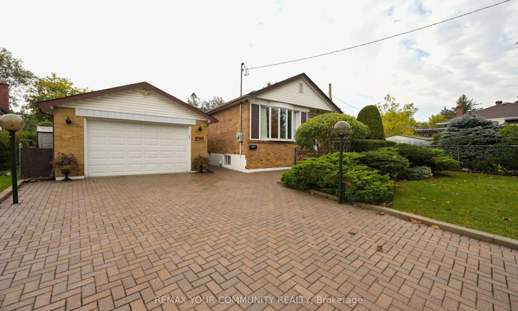 4 Hughes Place