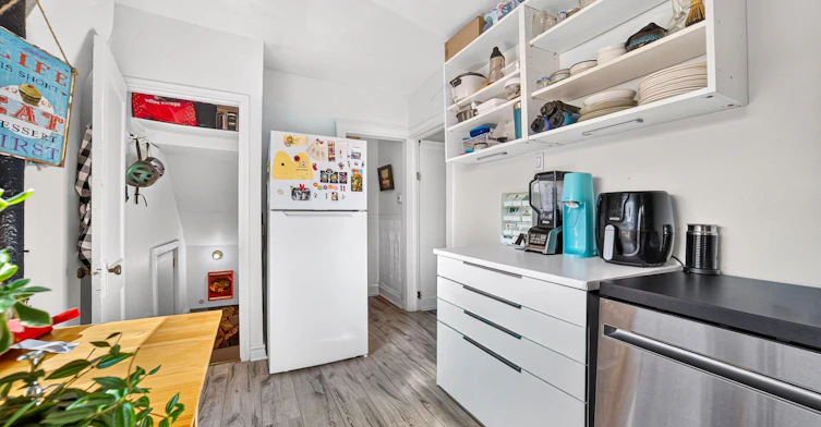 Main-387 Leslie Street, Toronto, ON, M4M 3E3 - 8
