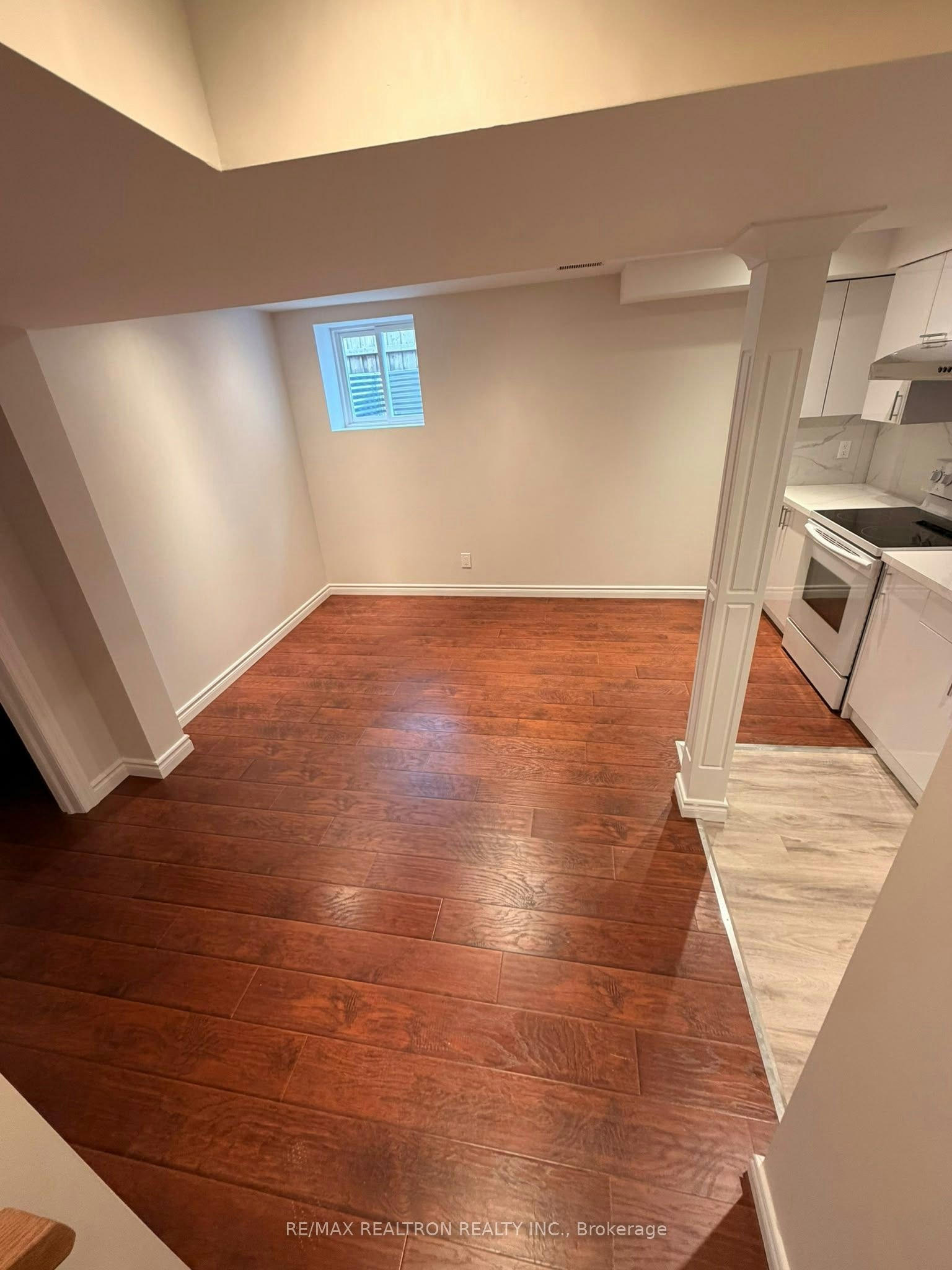 105 Chatfield Drive, Ajax, ON, L1T 2J2 - 3