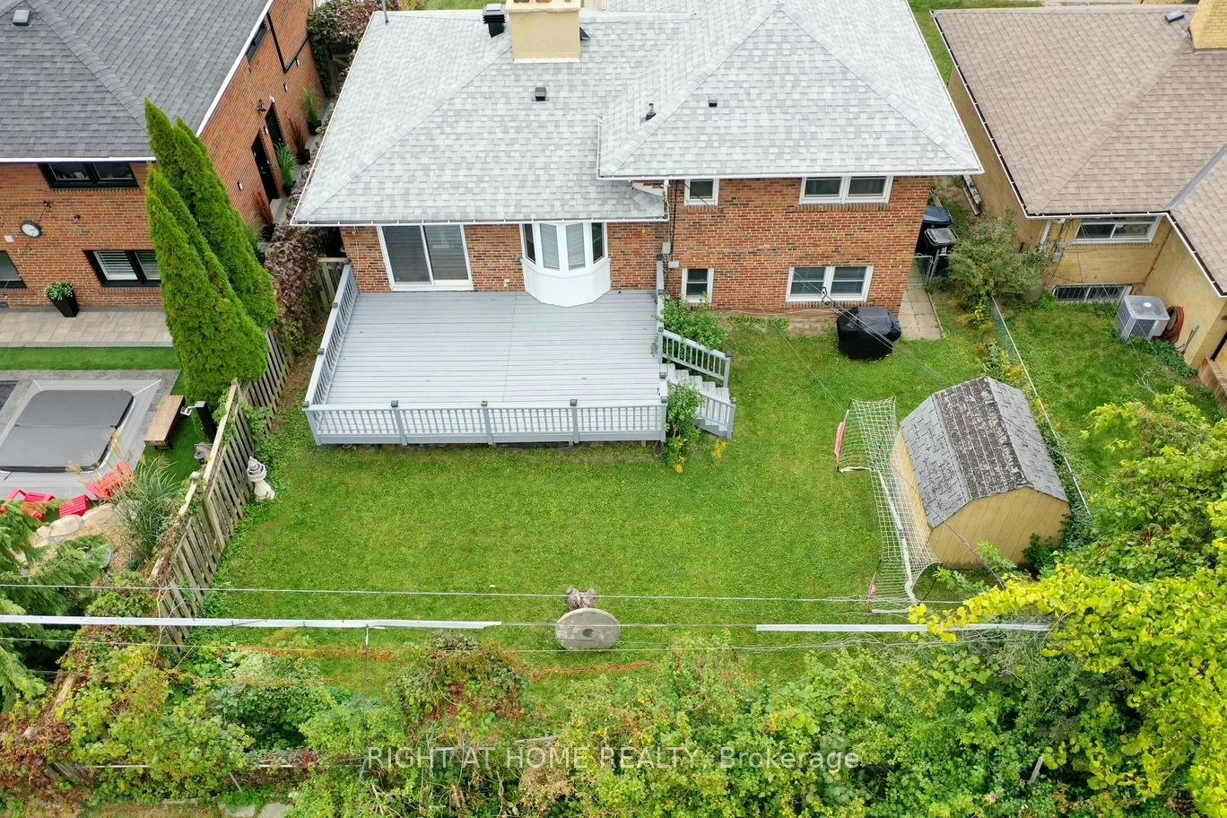 100 Perivale Crescent, Toronto, ON, M1J 2C3