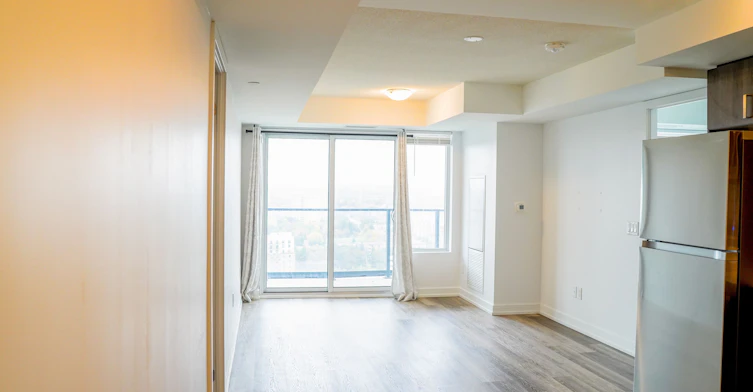 2308-1435 Celebration Drive, Pickering, ON, L1W 0C4 - 3