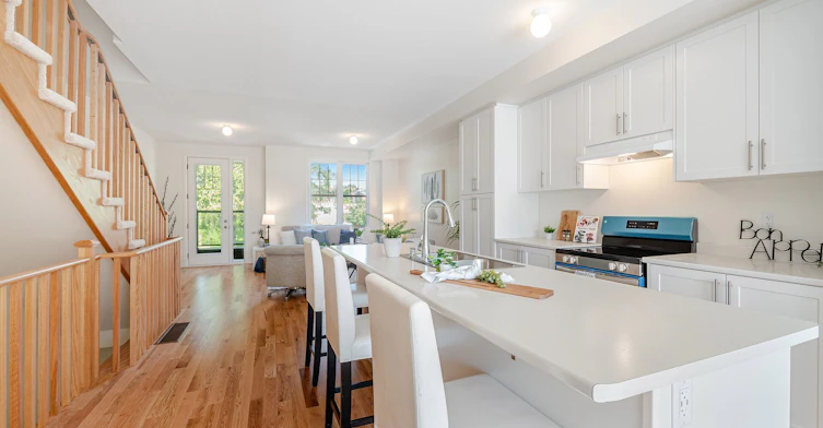 1563 Green Road, Clarington, ON, L1C 7E5 - 6