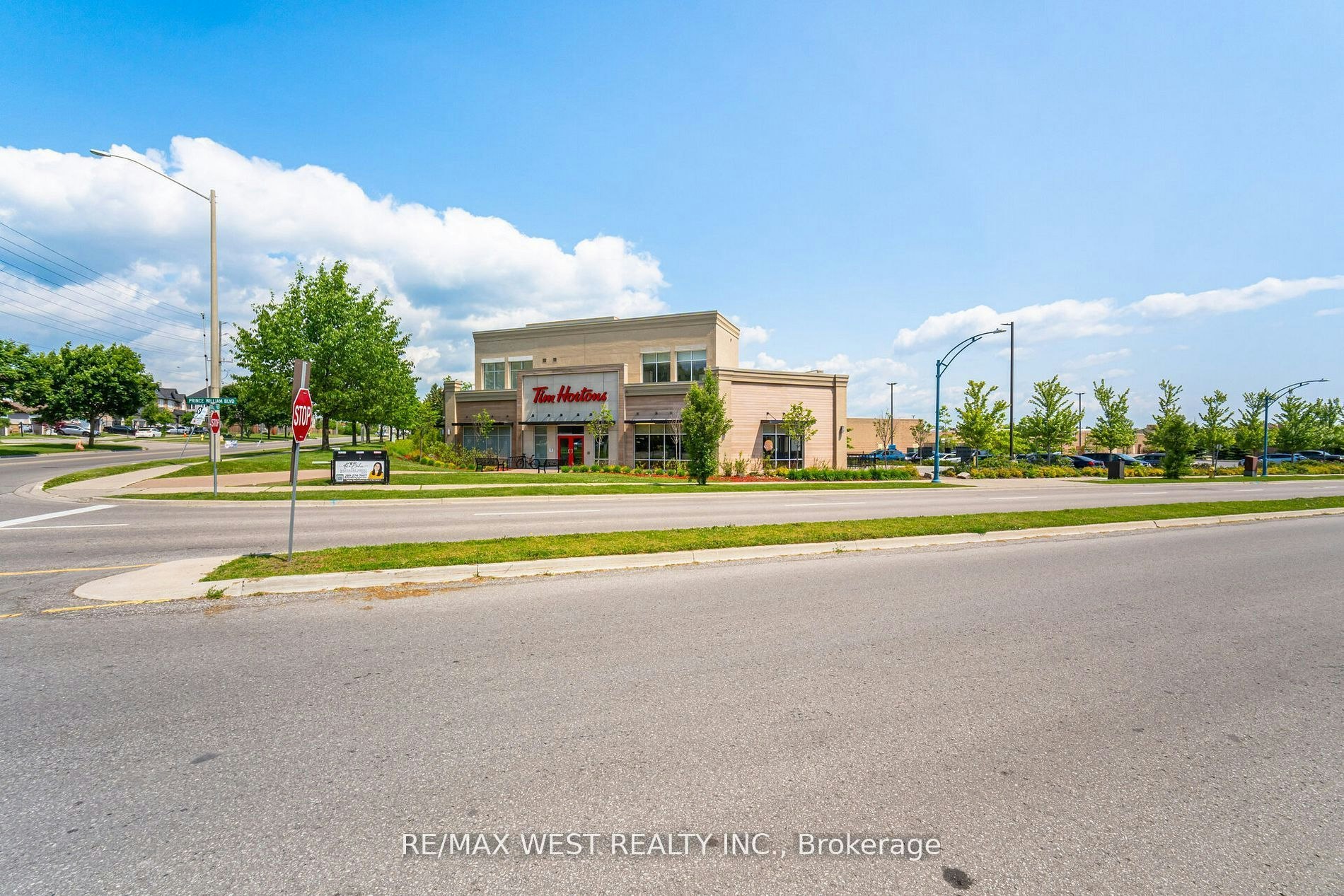 1563 Green Road, Clarington, ON, L1C 7E5 - 44
