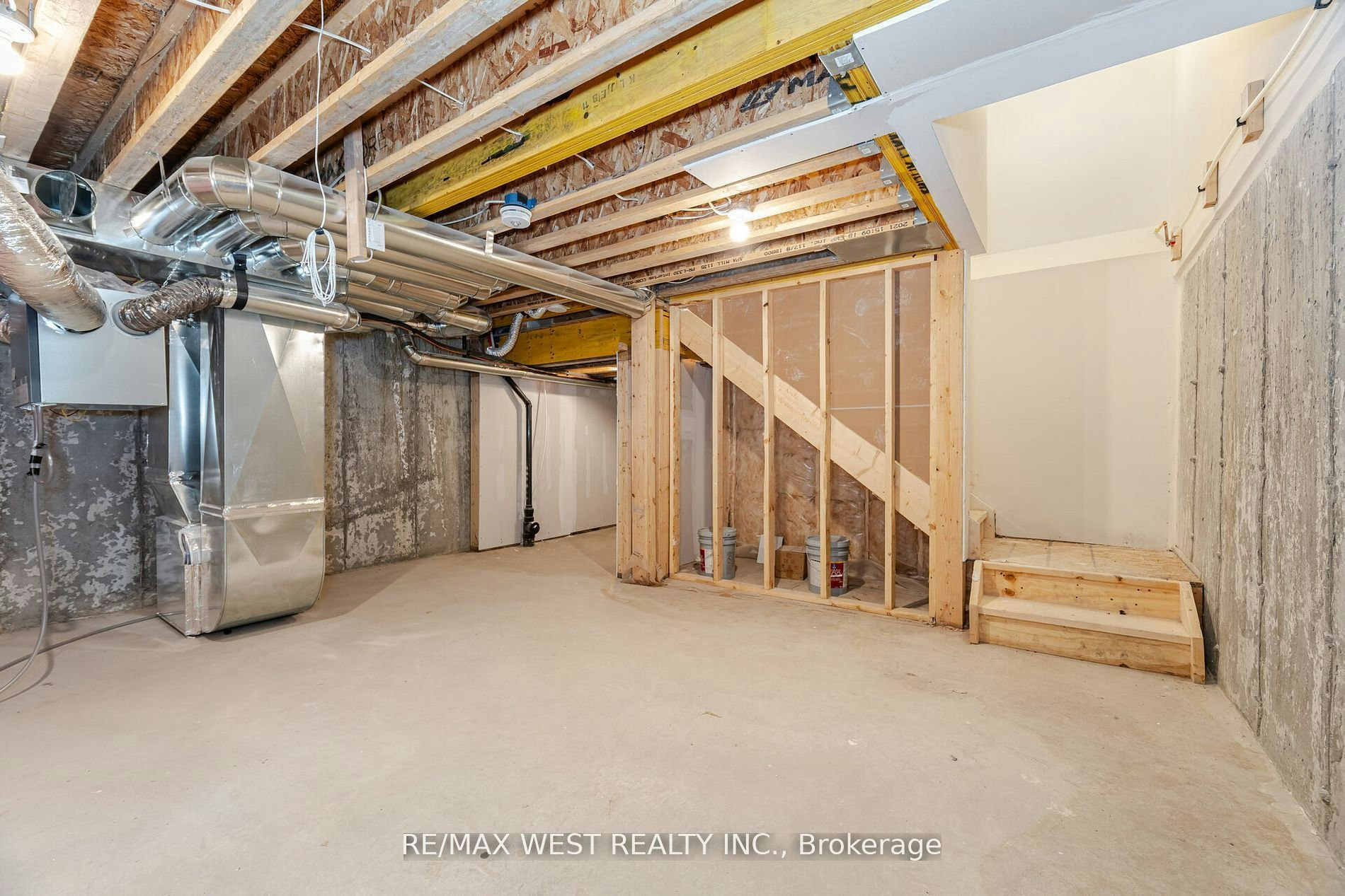 1563 Green Road, Clarington, ON, L1C 7E5 - 42