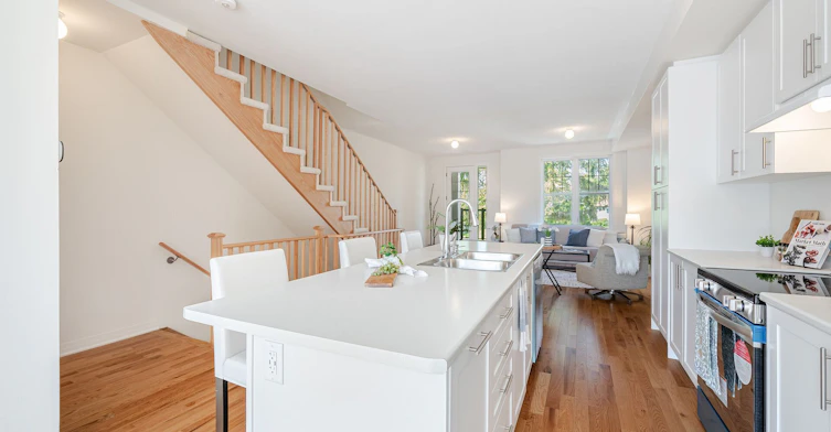 1563 Green Road, Clarington, ON, L1C 7E5 - 12