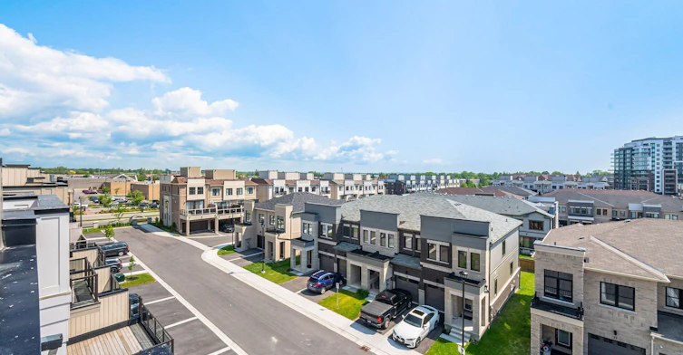 1563 Green Road, Clarington, ON, L1C 7E5 - 2