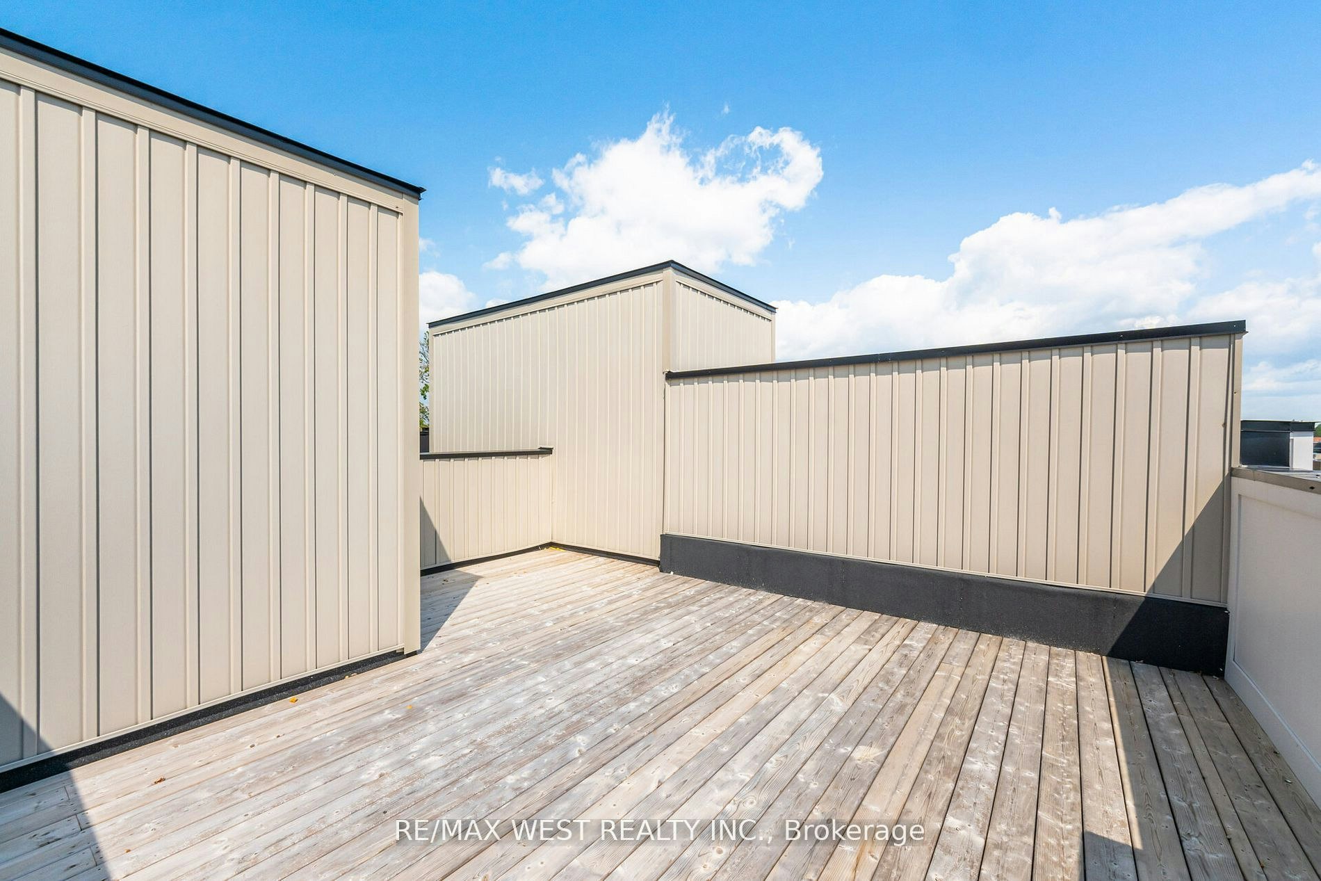 1563 Green Road, Clarington, ON, L1C 7E5 - 38
