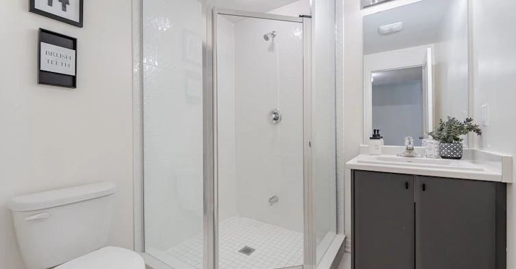 1563 Green Road, Clarington, ON, L1C 7E5 - 18