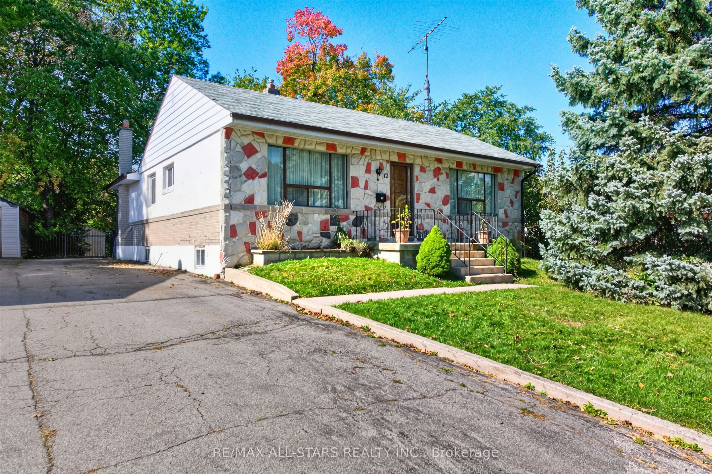 12 Adanac Drive, Toronto, ON, M1M 2E4