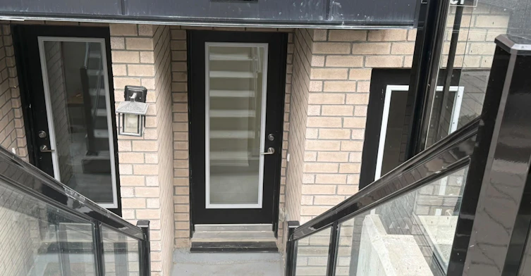 19-235 Mclevin Avenue, Toronto, ON, M1B 1E7 - 3
