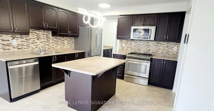 2482 William Jackson Drive, Pickering, ON, L1X 0C3 - 3