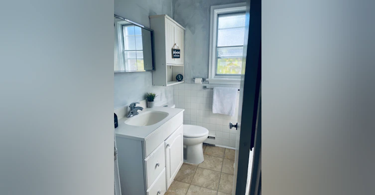 Main Level-34 Singleton Road, Toronto, ON, M1R 1H9 - 13