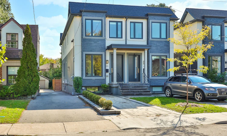 9B Linton Avenue S