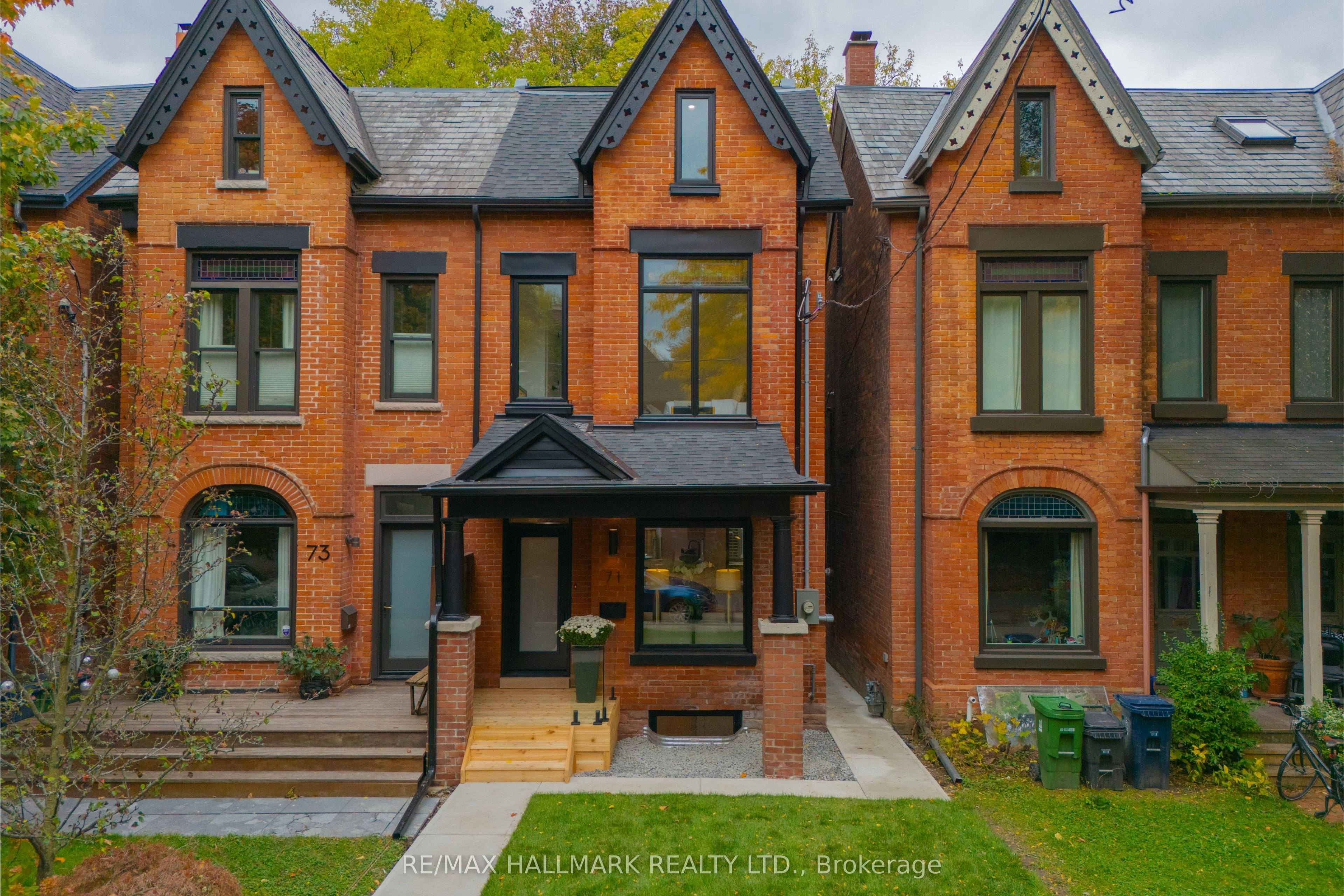 71 Langley Avenue, Toronto, ON, M4K 1B4