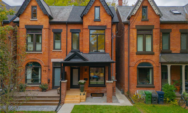 71 Langley Avenue