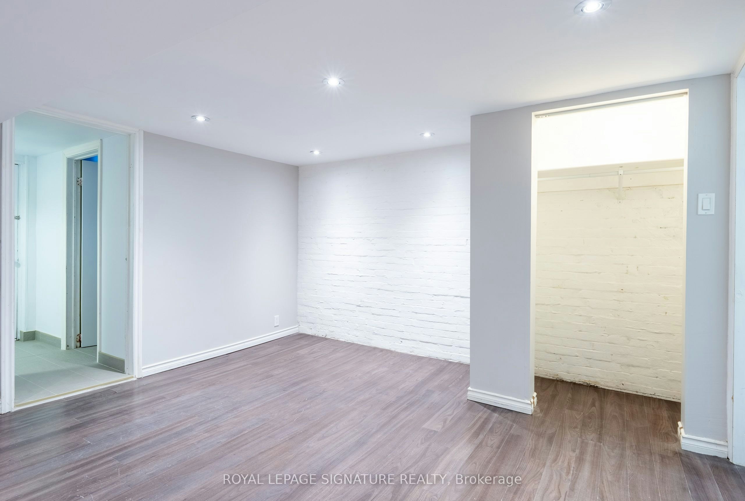 LOWER-659 Woodbine Avenue, Toronto, ON, M4E 2J3 - 15