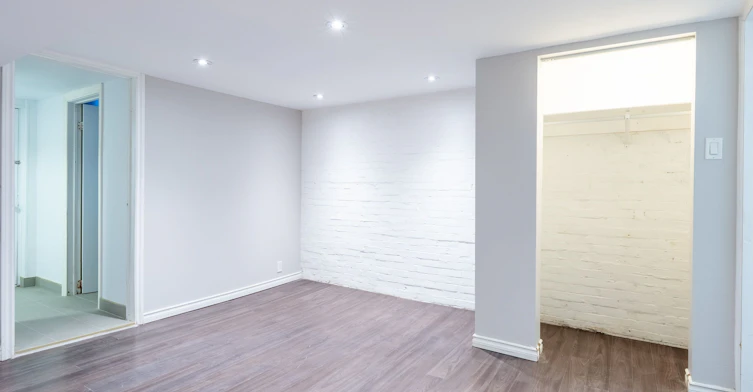 LOWER-659 Woodbine Avenue, Toronto, ON, M4E 2J3 - 15