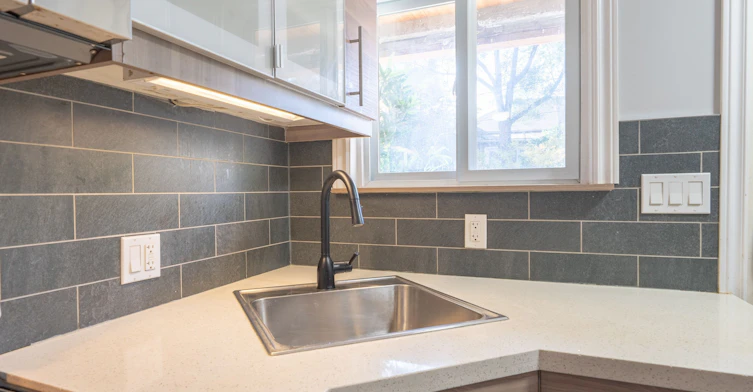LOWER-659 Woodbine Avenue, Toronto, ON, M4E 2J3 - 8