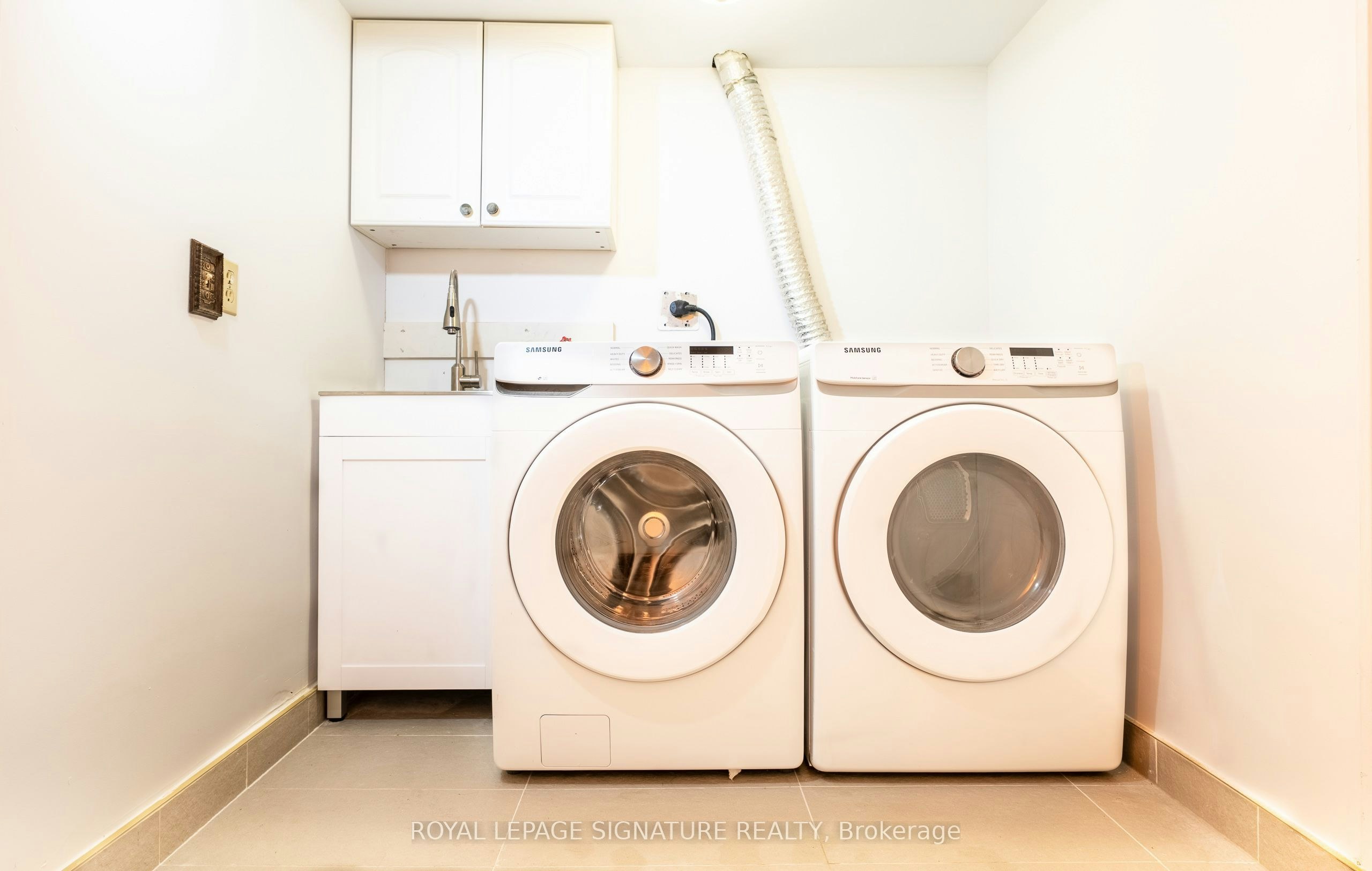 LOWER-659 Woodbine Avenue, Toronto, ON, M4E 2J3 - 25