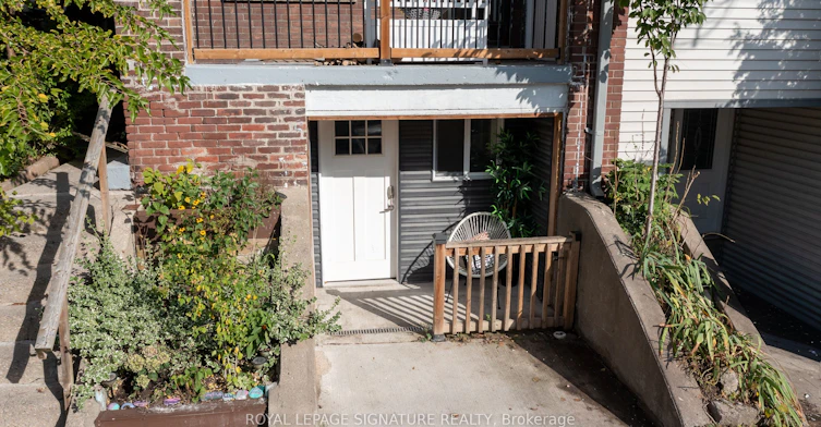 LOWER-659 Woodbine Avenue, Toronto, ON, M4E 2J3 - 27