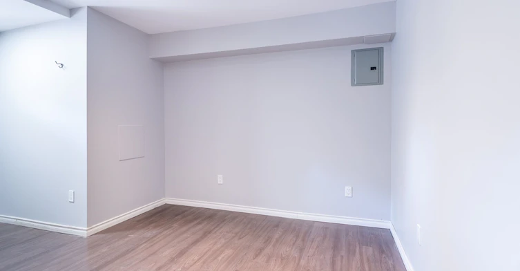 LOWER-659 Woodbine Avenue, Toronto, ON, M4E 2J3 - 11