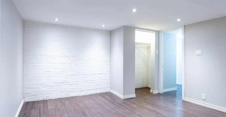 LOWER-659 Woodbine Avenue, Toronto, ON, M4E 2J3 - 16