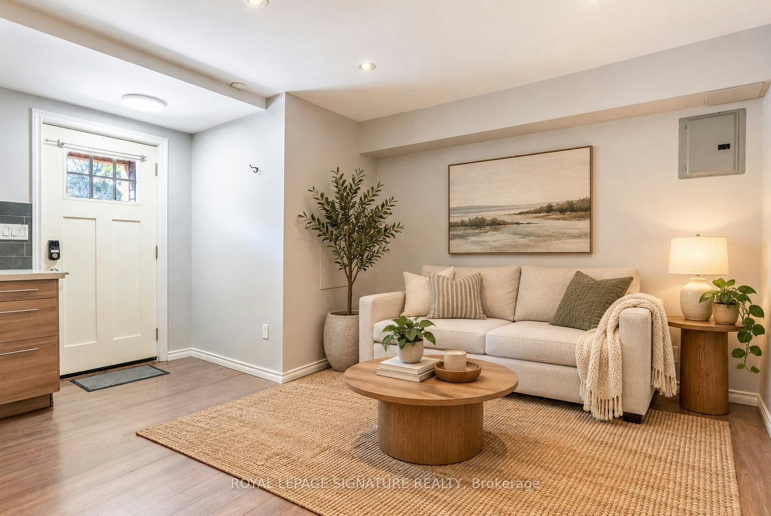 LOWER-659 Woodbine Avenue, Toronto, ON, M4E 2J3 - 5