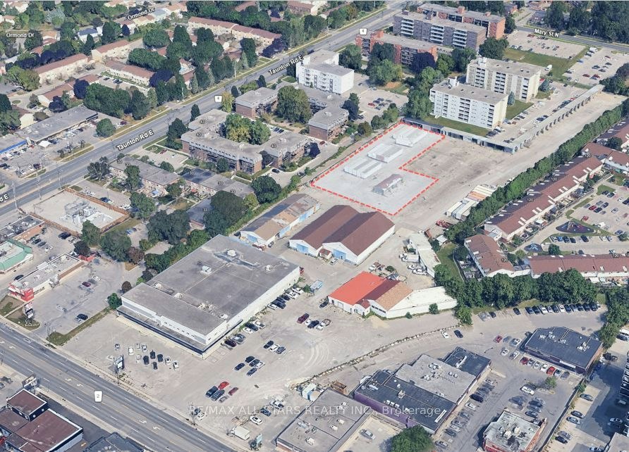 F-1279 Simcoe Street N, Oshawa, ON, L1G 4X1