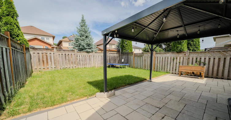 30 Castle Green Drive, Whitby, ON, L1R 2P9 - 44