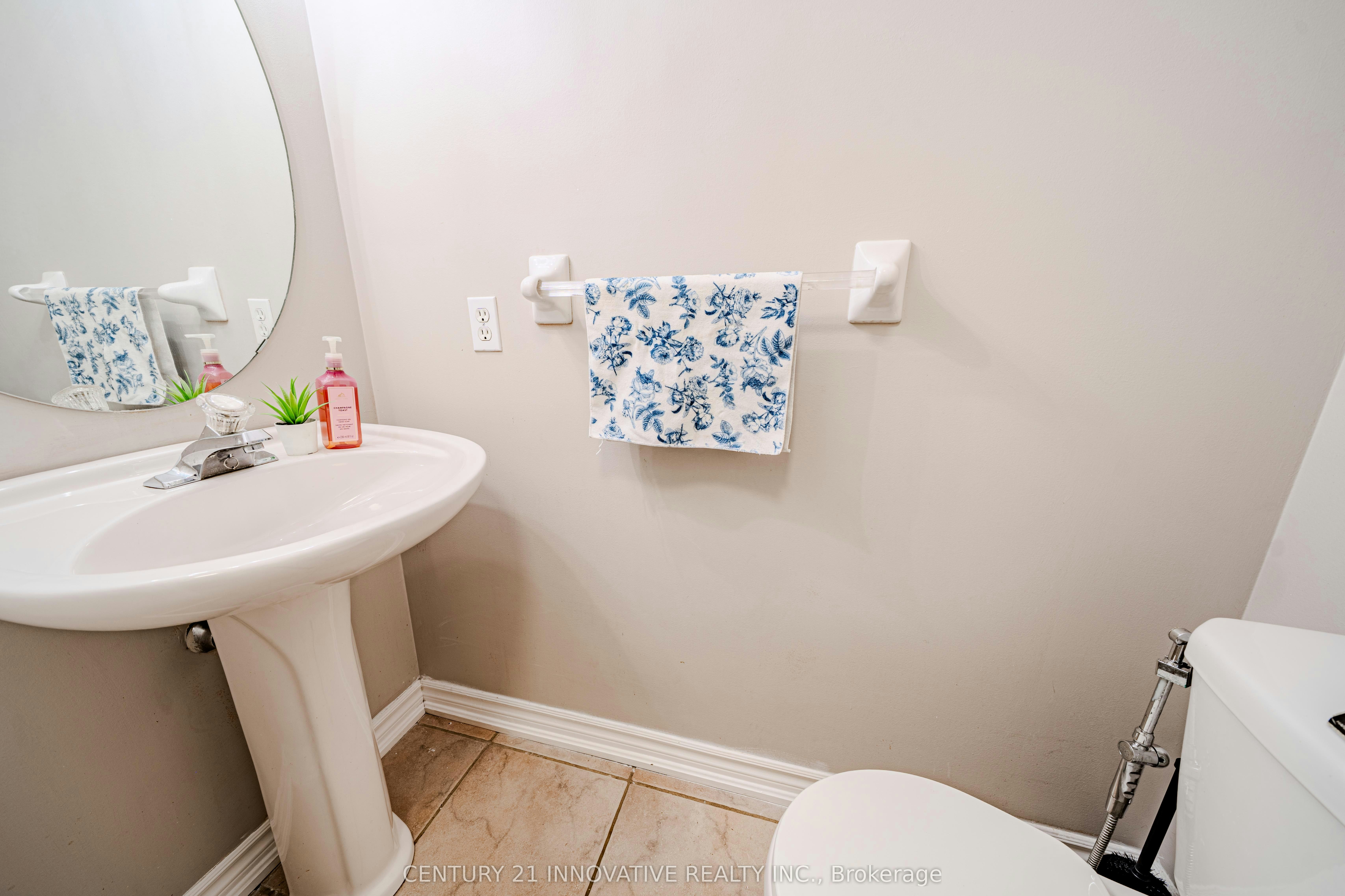 30 Castle Green Drive, Whitby, ON, L1R 2P9 - 21