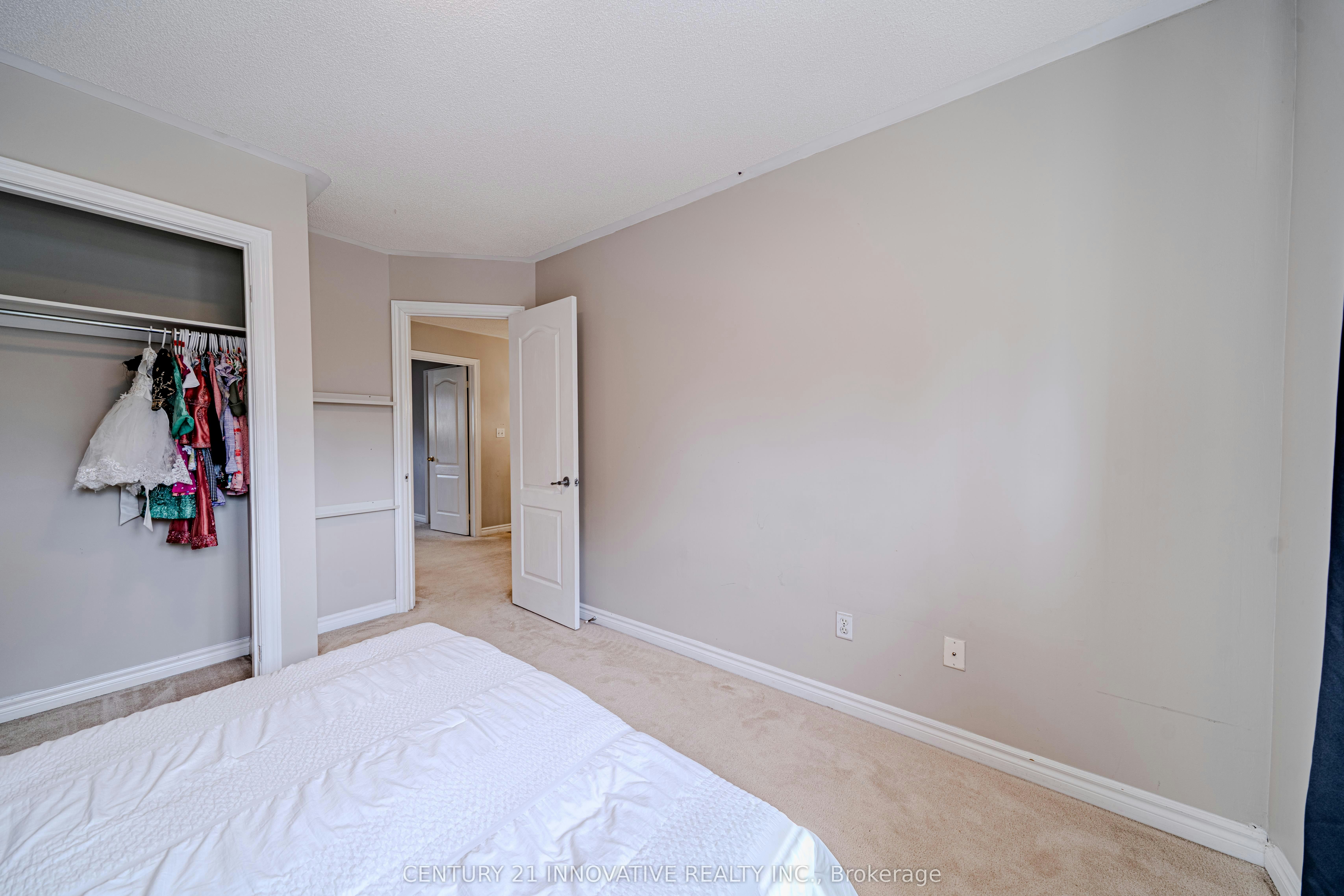 30 Castle Green Drive, Whitby, ON, L1R 2P9 - 36