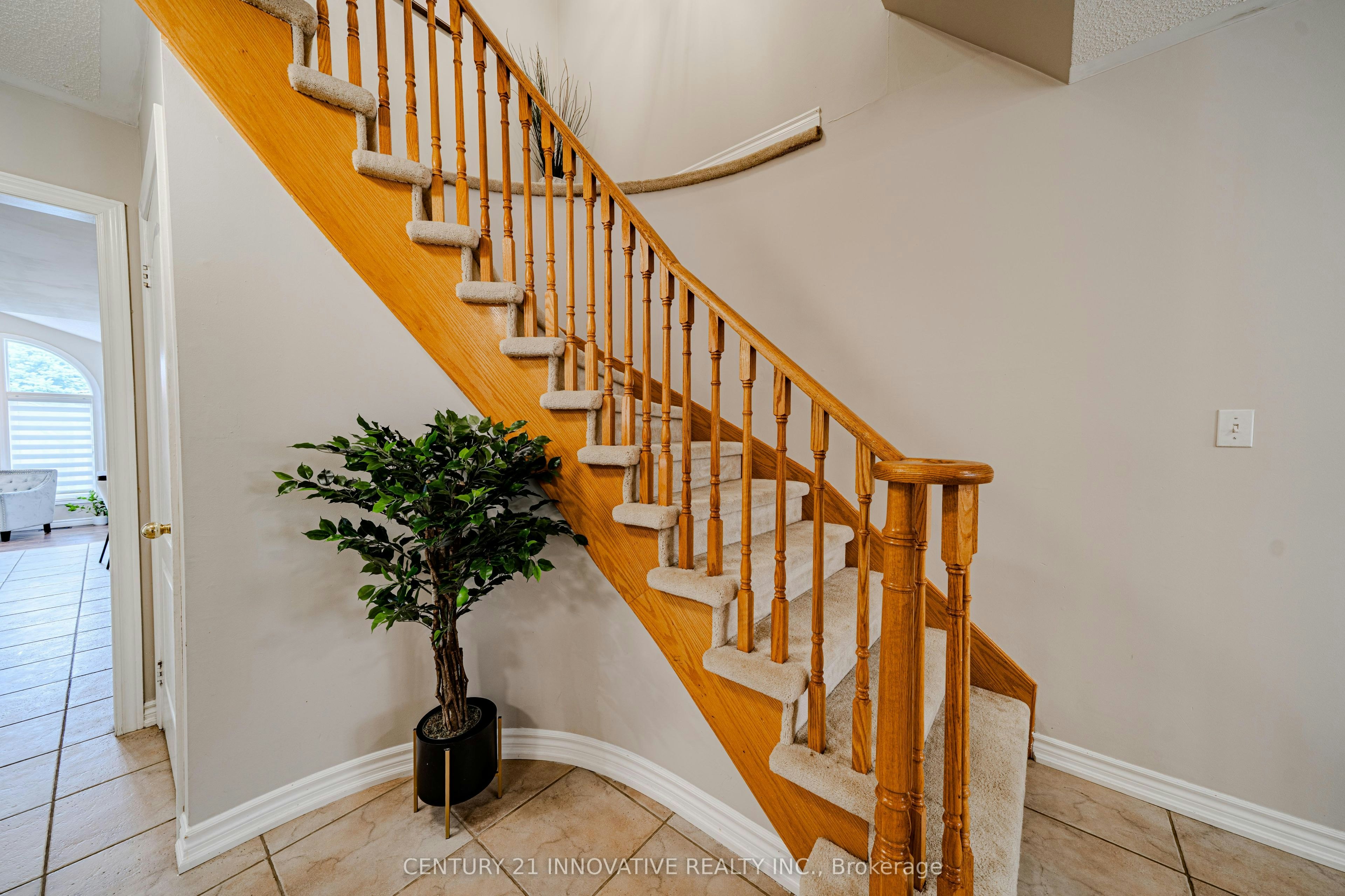 30 Castle Green Drive, Whitby, ON, L1R 2P9 - 22
