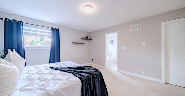 30 Castle Green Drive, Whitby, ON, L1R 2P9 - 29