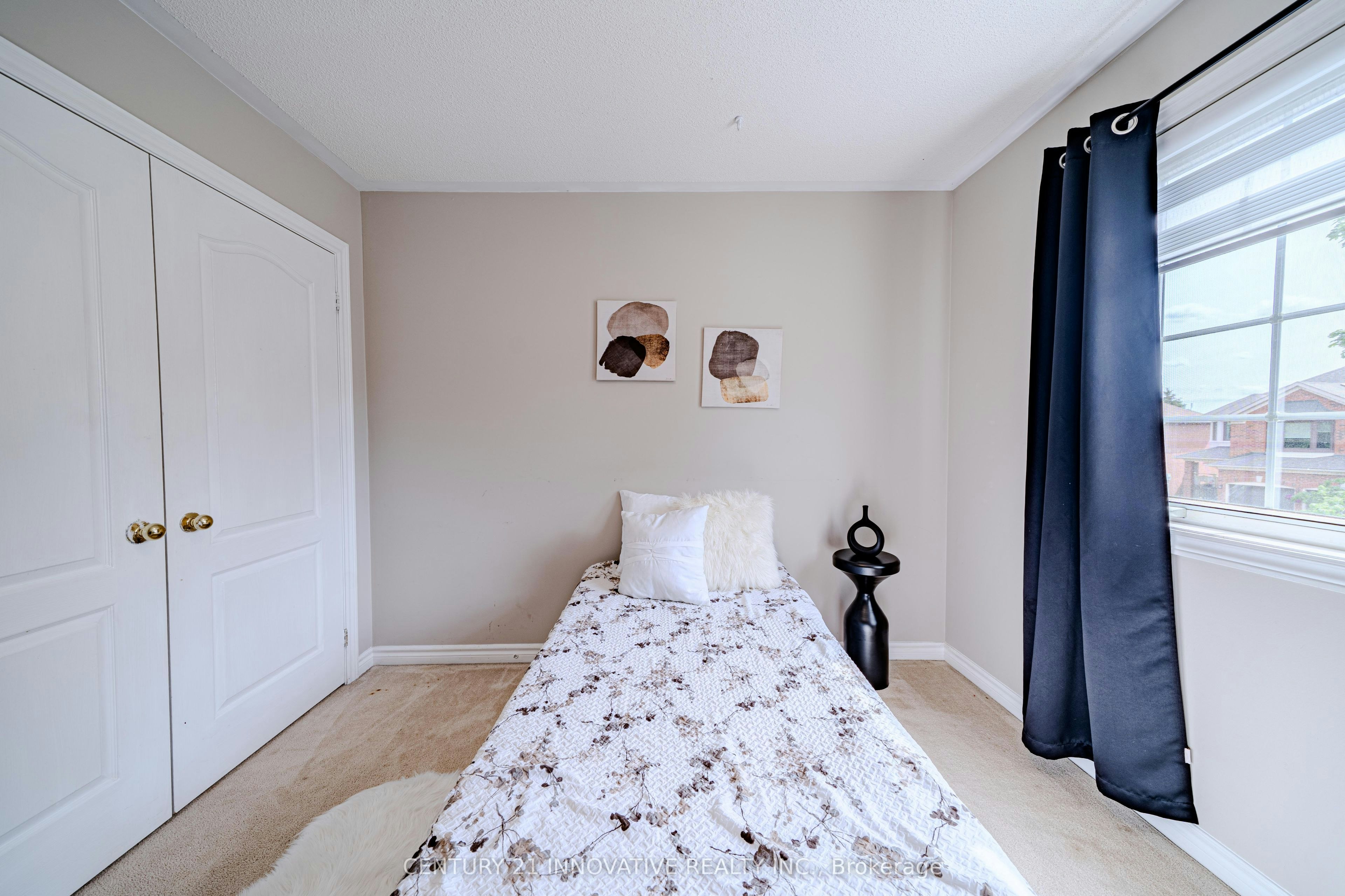 30 Castle Green Drive, Whitby, ON, L1R 2P9 - 39
