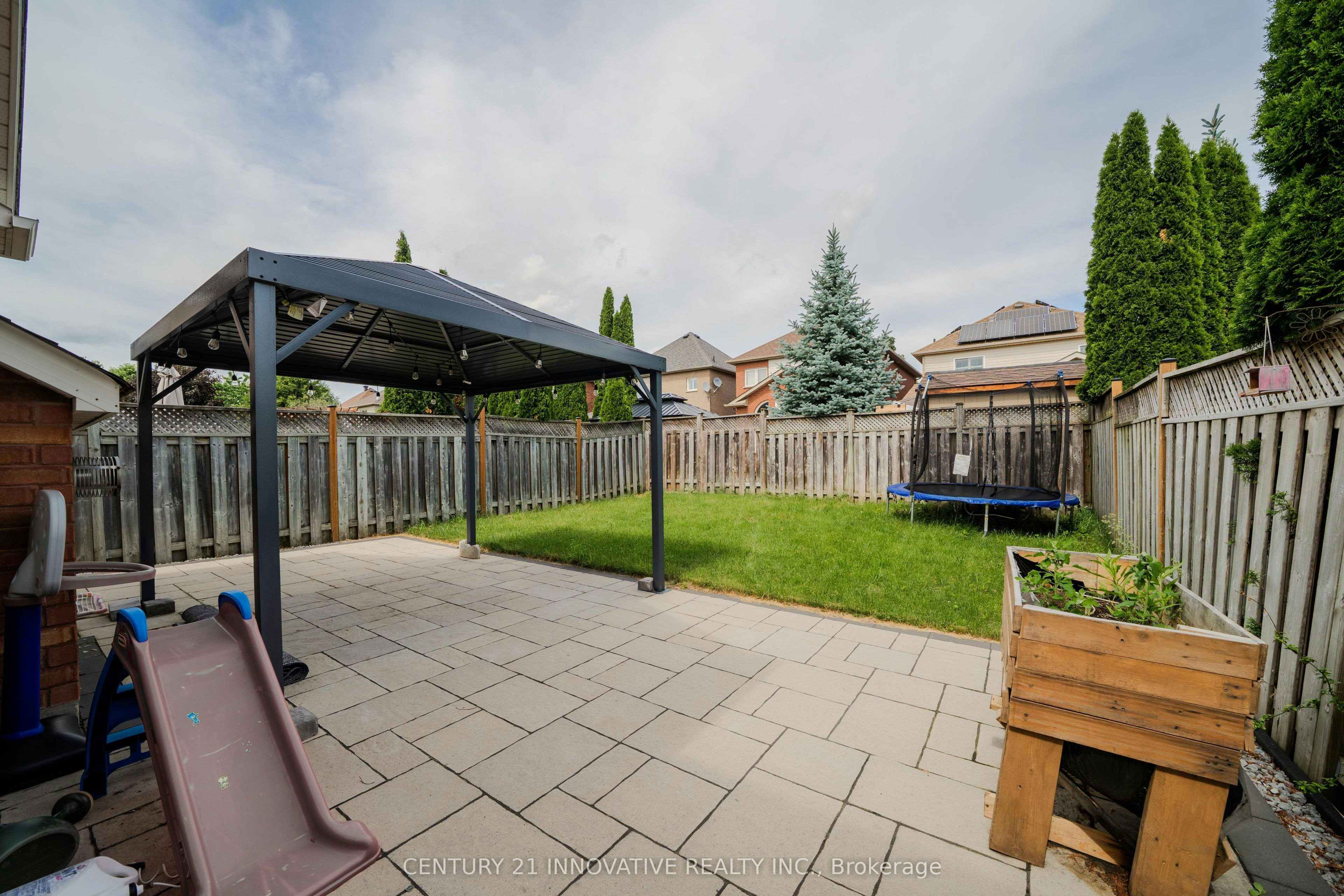 30 Castle Green Drive, Whitby, ON, L1R 2P9 - 42