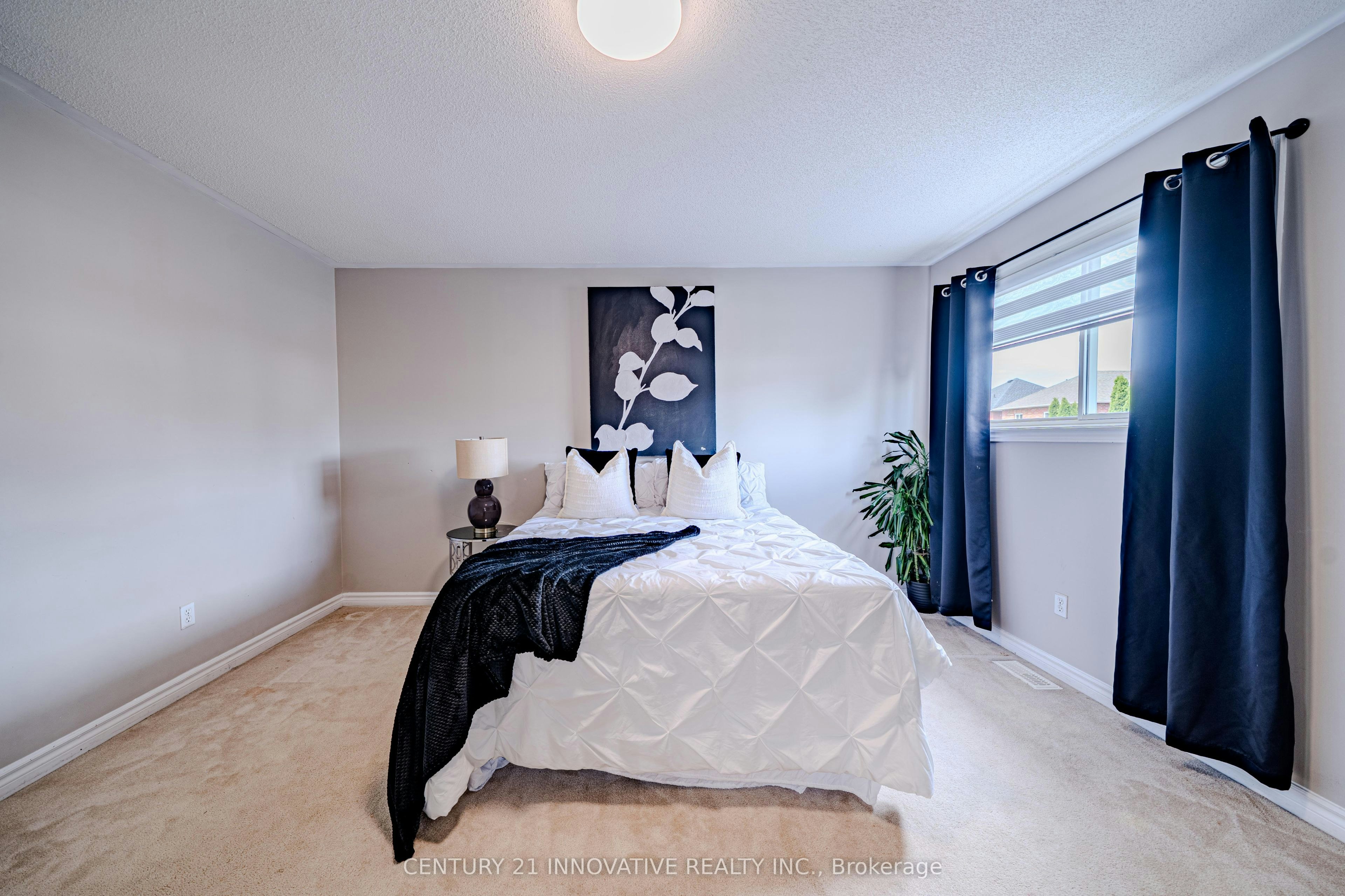 30 Castle Green Drive, Whitby, ON, L1R 2P9 - 26