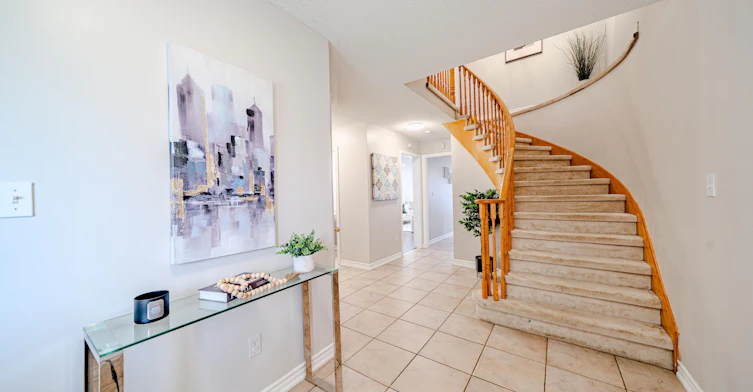 30 Castle Green Drive, Whitby, ON, L1R 2P9 - 7