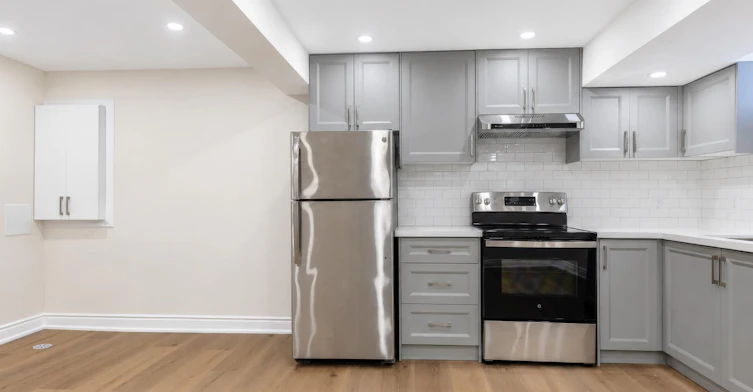 Bsmt-20 Gardens Crescent, Toronto, ON, M4B 1T5 - 4