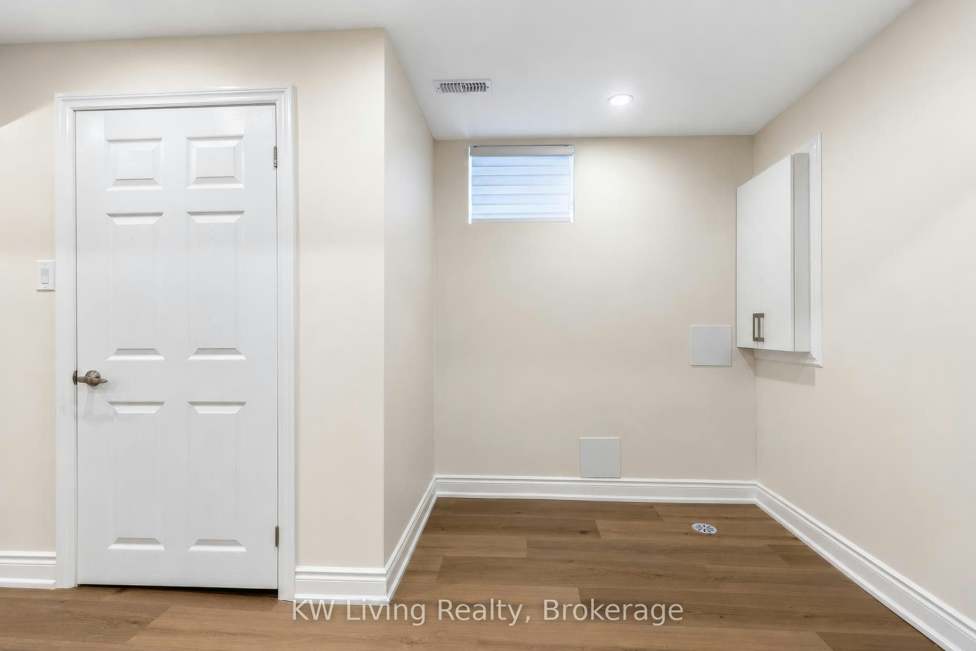 Bsmt-20 Gardens Crescent, Toronto, ON, M4B 1T5 - 7