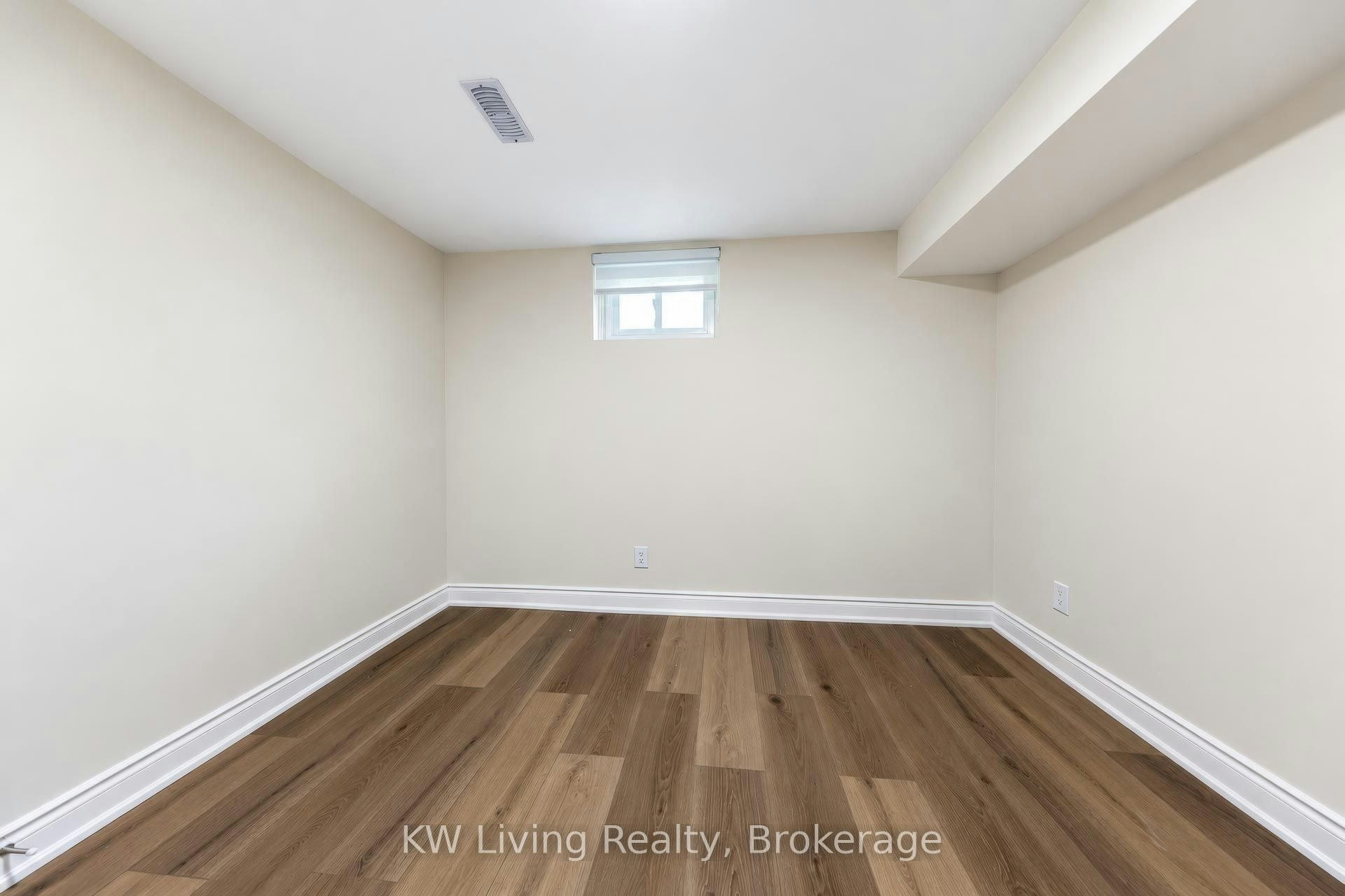 Bsmt-20 Gardens Crescent, Toronto, ON, M4B 1T5 - 13