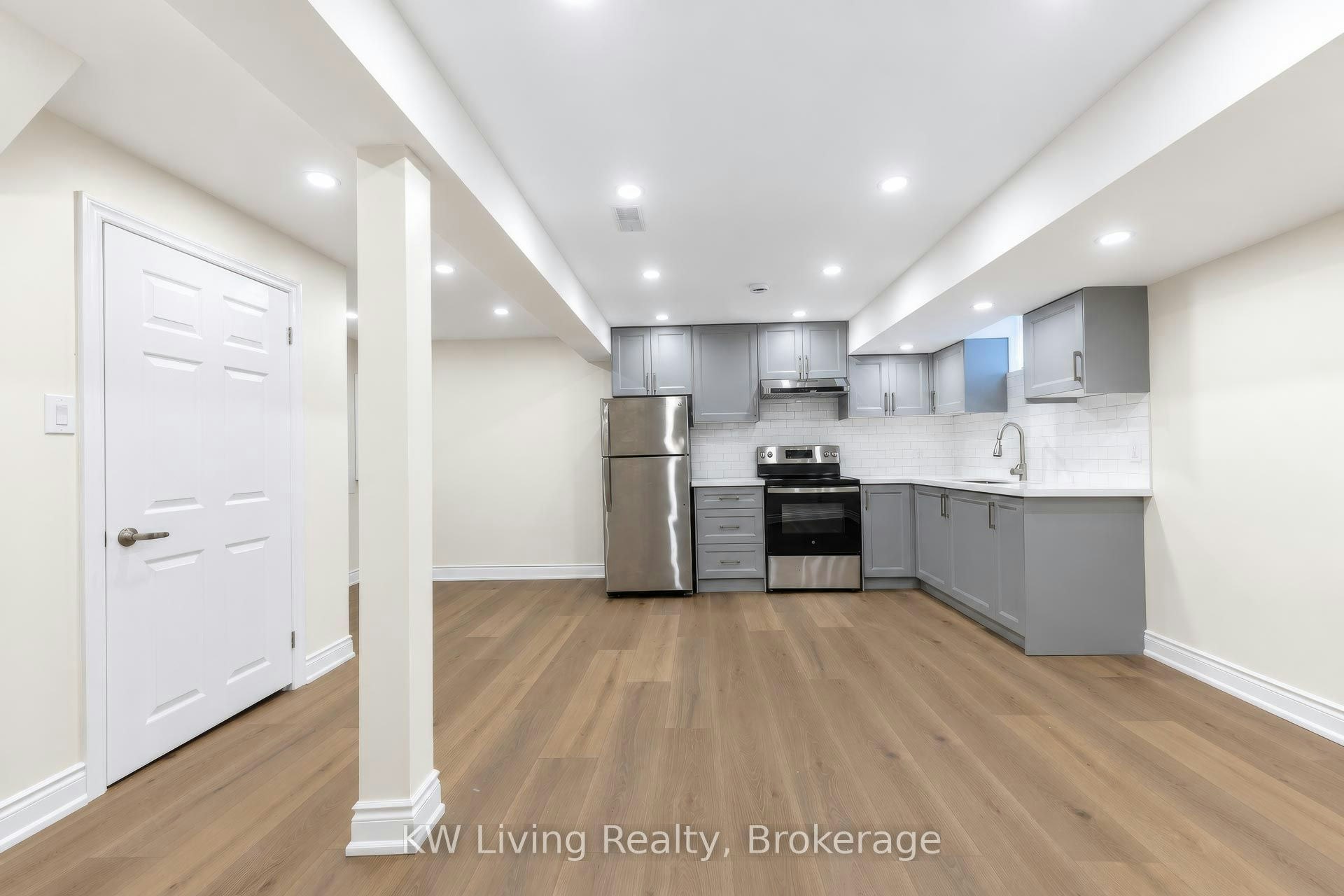 Bsmt-20 Gardens Crescent, Toronto, ON, M4B 1T5 - 3