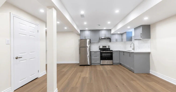 Bsmt-20 Gardens Crescent, Toronto, ON, M4B 1T5 - 3