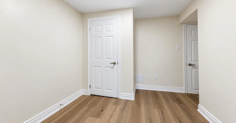 Bsmt-20 Gardens Crescent, Toronto, ON, M4B 1T5 - 11