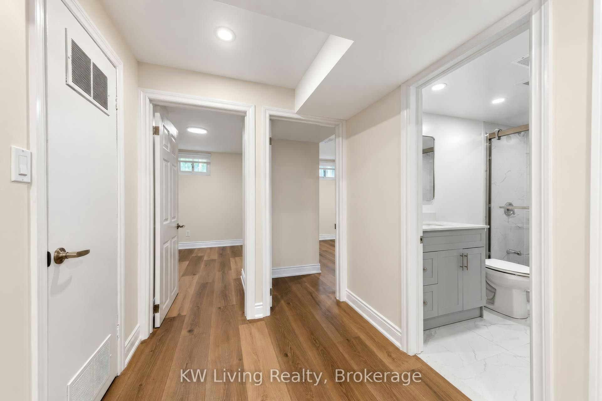 Bsmt-20 Gardens Crescent, Toronto, ON, M4B 1T5 - 9