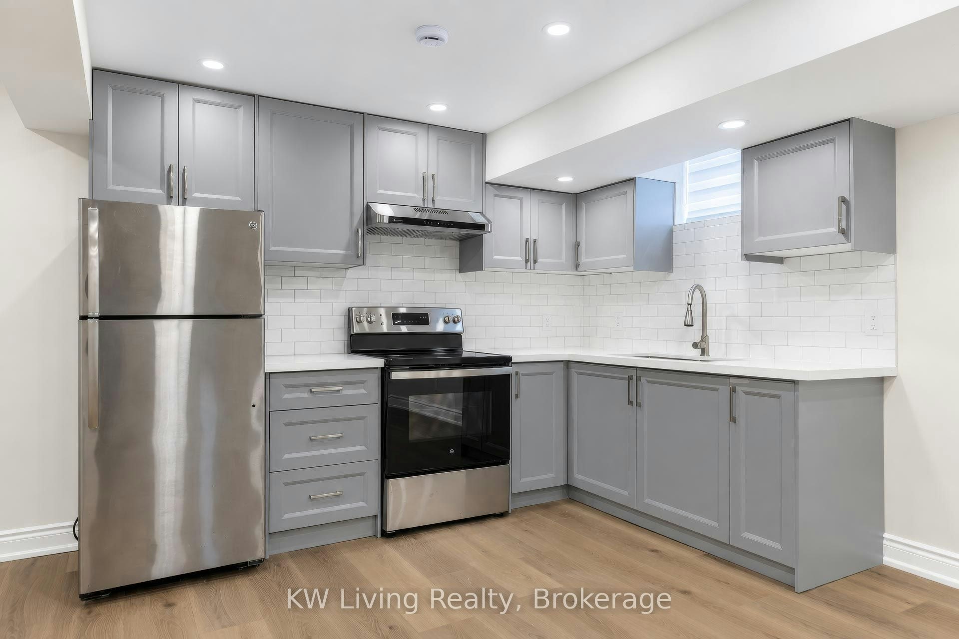 Bsmt-20 Gardens Crescent, Toronto, ON, M4B 1T5 - 5
