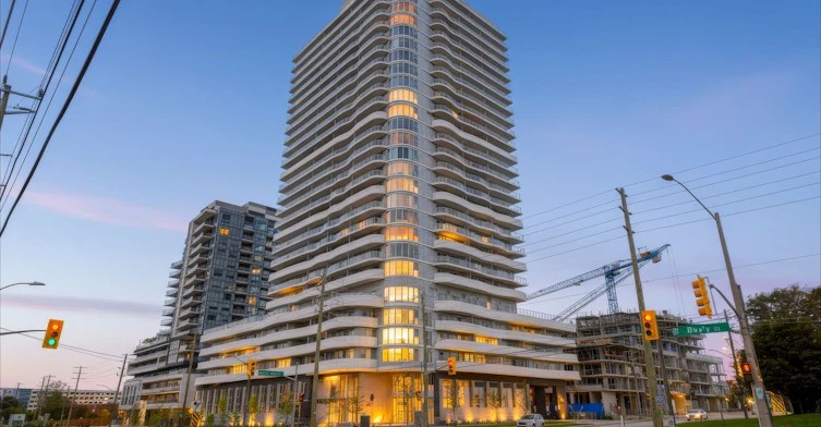 2011-1010 Sandy Beach Road, Pickering, ON, L1W 0C7
