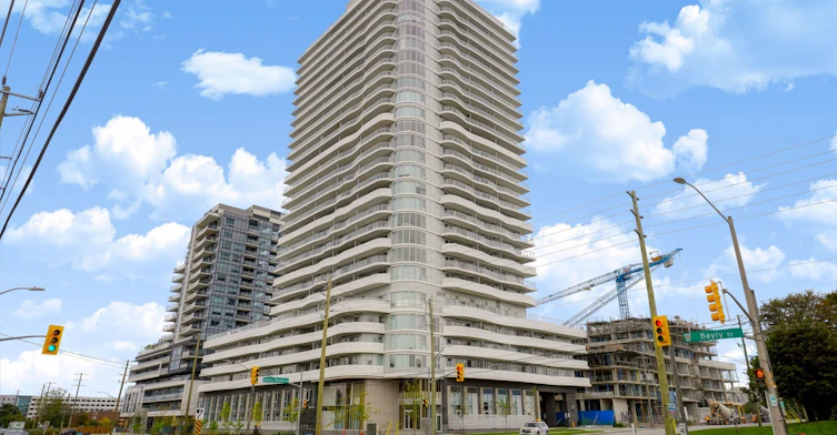 2011-1010 Sandy Beach Road, Pickering, ON, L1W 0C7 - 2