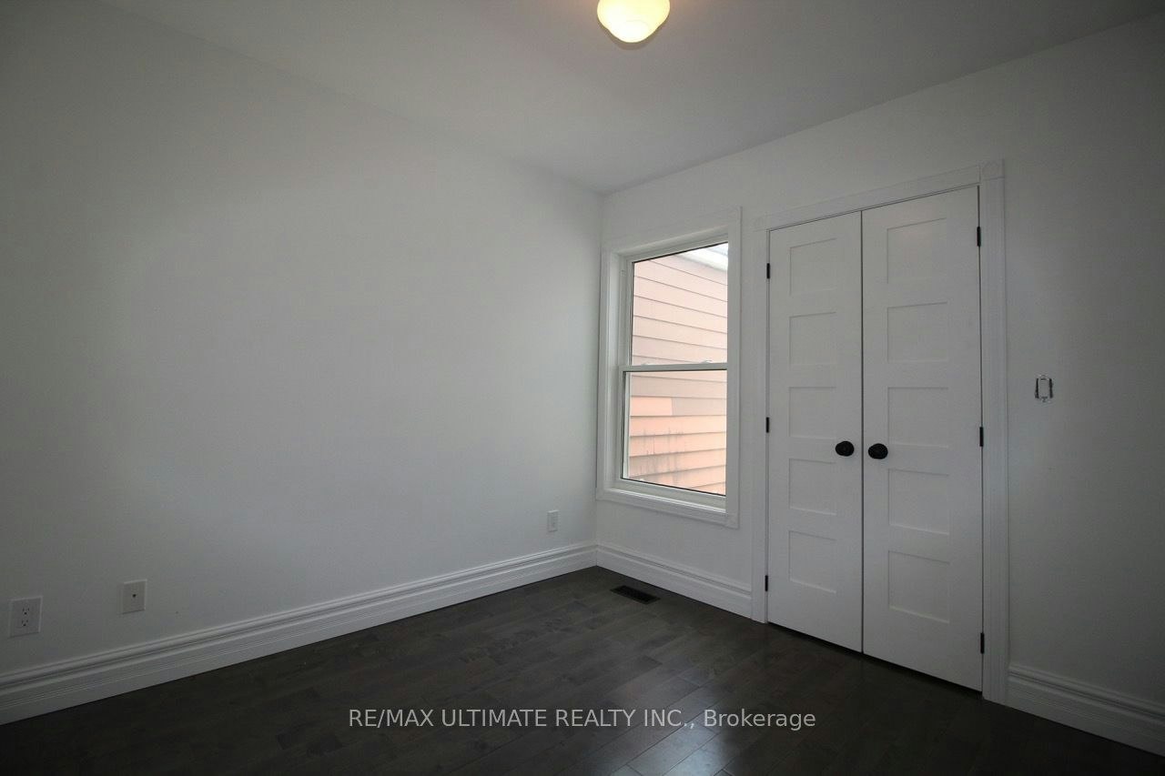 Upper-122 Boultbee Avenue, Toronto, ON, M4J 1B4 - 11